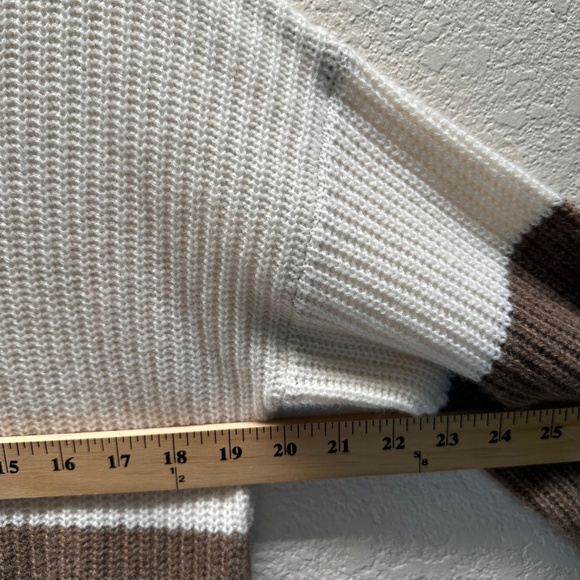 The Cashmere Project Sweater Womens Size M Minimalist 100% Cashmere Soft Warm - Picture 9 of 15